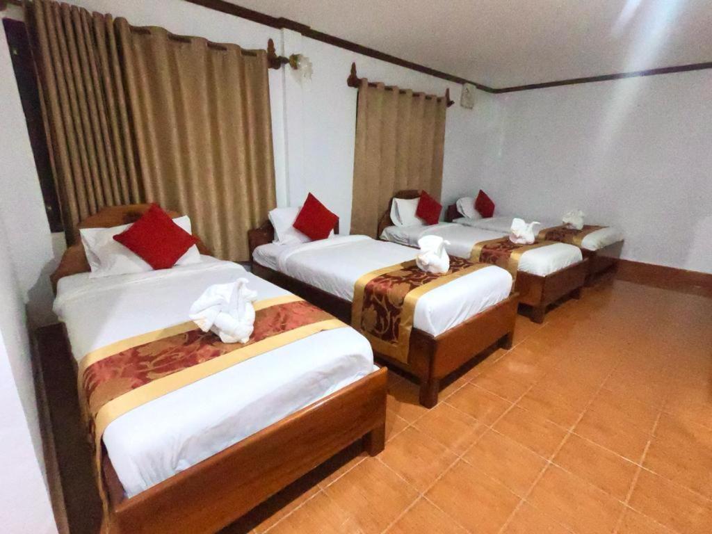 Sisavang Hotel Vang Vieng Extérieur photo