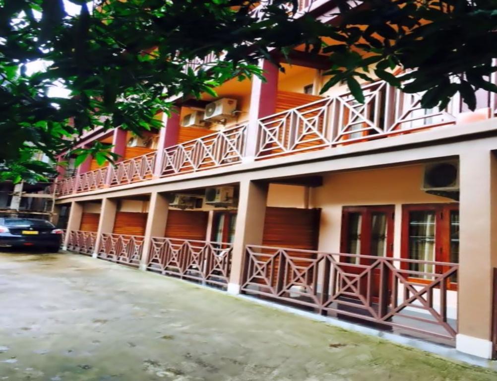Sisavang Hotel Vang Vieng Extérieur photo